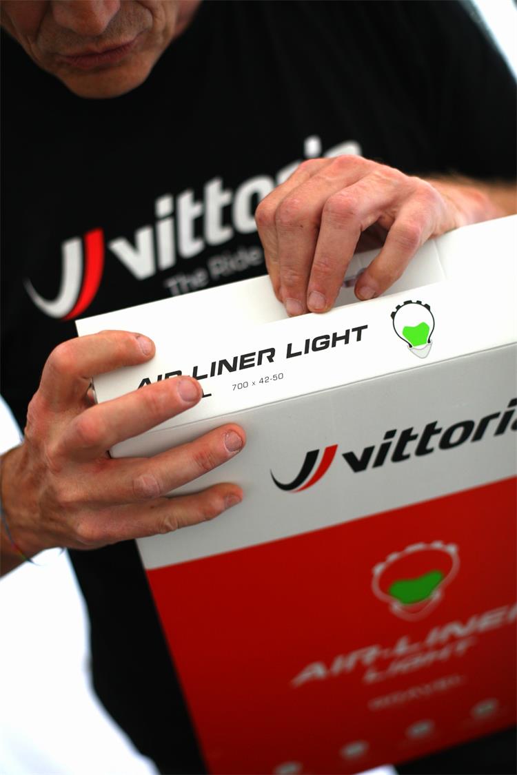 Load image into Gallery viewer, Air-Liner Light Gravel 13