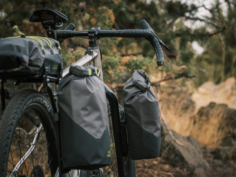 Load image into Gallery viewer, OMM Atlas + Hemlock bags w Flip Cages 2