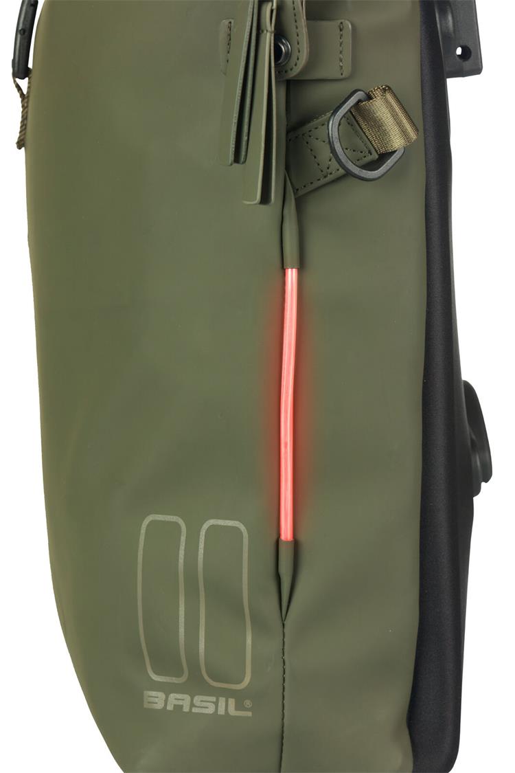Load image into Gallery viewer, 18407 Basil SoHo bicycle shoulder bag MIK studs mo