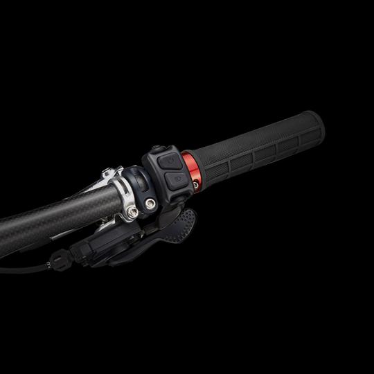 Load image into Gallery viewer, Keep your hands on your grips. Pair your remote to more than one Gemini Light and operate them simultaneously handlebar and helmet combo. #OneRemote