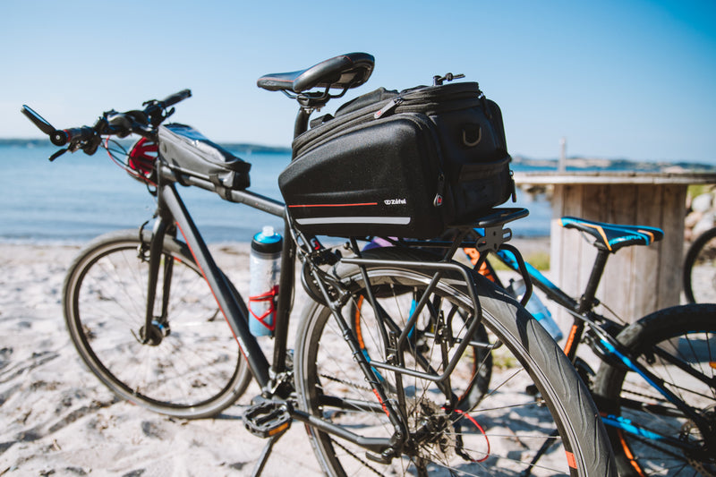 Load image into Gallery viewer, Zefal Z Traveler 80 Rear Carrier Bag - Zipped In Use