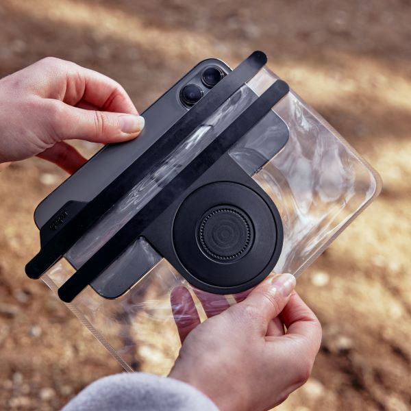 Load image into Gallery viewer, Vacuum Phone Case b tn