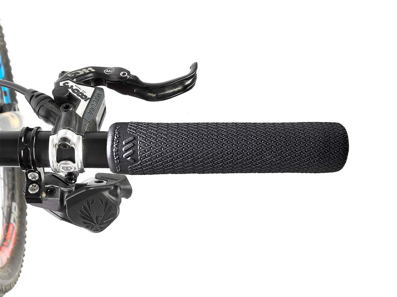 Load image into Gallery viewer, AMS EXTRALIGHT GRIPS - Product 6 web