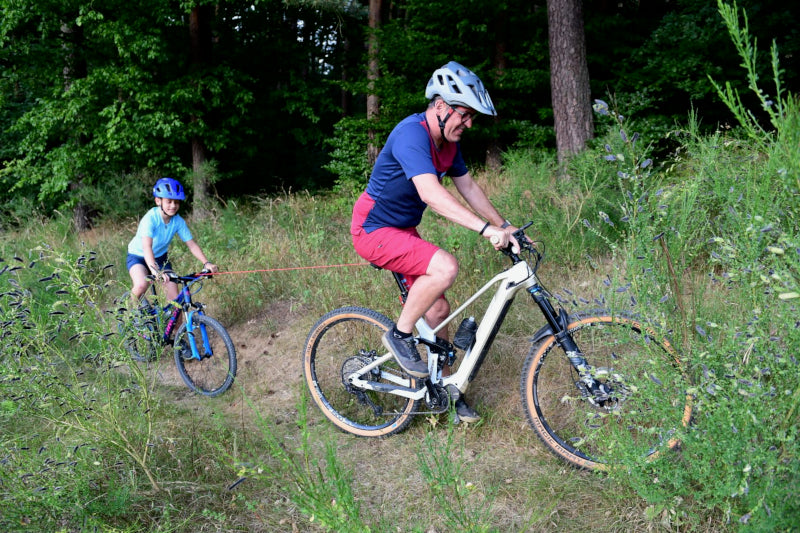 Load image into Gallery viewer, Zefal Bike Taxi Tow Rope - Situation 4