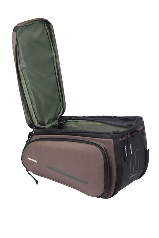 18437 Basil Move trunkbag brown_03-medium