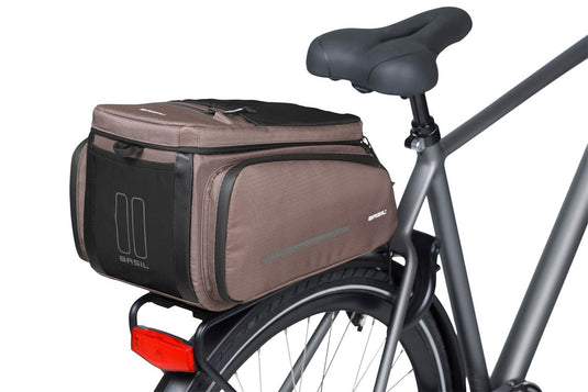 18439 Basil Move trunkbag MIK brown_12-medium