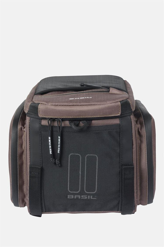 18437 Basil Move trunkbag brown_07-medium