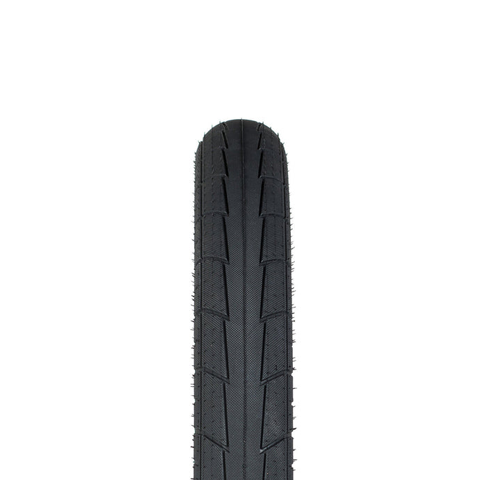 Salt Tracer tyre black