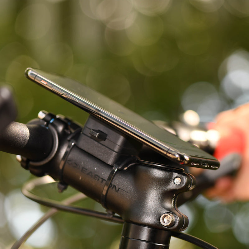 Load image into Gallery viewer, Oxford Cliqr Smartphone Holder Handlebar/Stem Mount - Use
