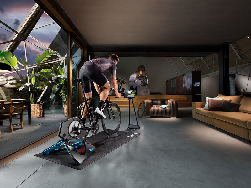 Load image into Gallery viewer, T2875_Tacx_NEO-2T_Back_Perspective_Online-1200x900
