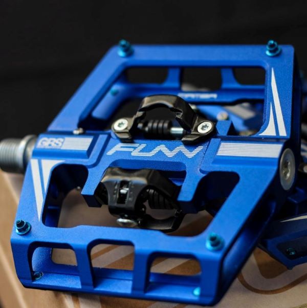 Load image into Gallery viewer, Mamba S Pedal Blue tn
