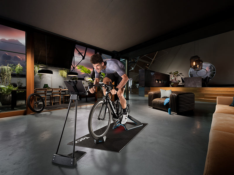 Load image into Gallery viewer, T2875_Tacx_NEO-2T_Front_Perspective_Online-1200x90
