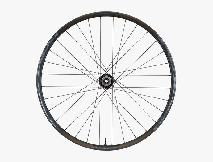 aeffectr-emtb-my21- rear wheel-side view