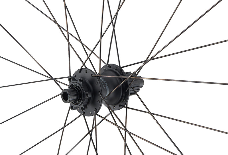 Load image into Gallery viewer, Ritchey Comp Zeta GX Rear Hub Detail
