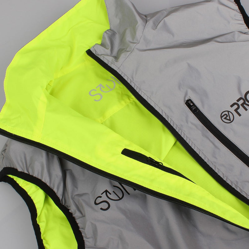 Load image into Gallery viewer, Proviz Switch Men&#39;s Gilet - Close-Up
