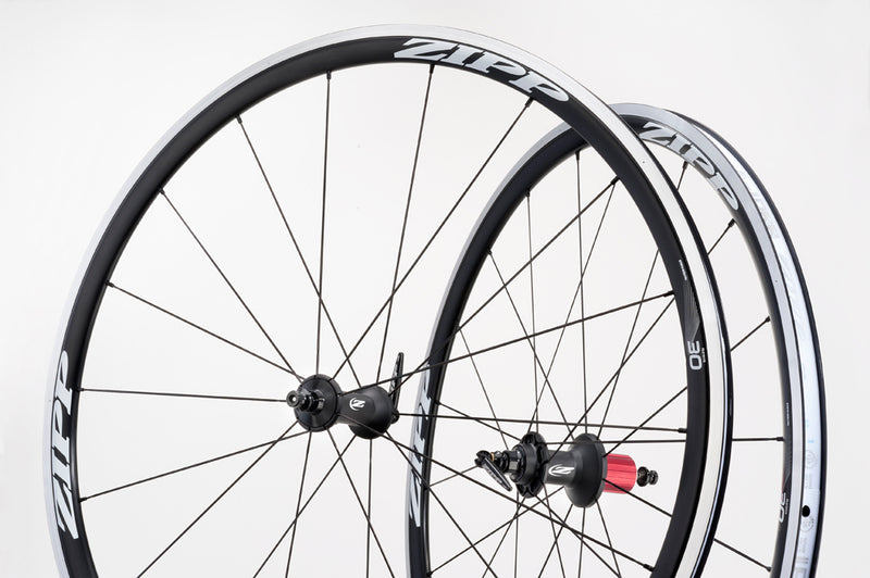 Load image into Gallery viewer, Zipp 30 Wheelset
